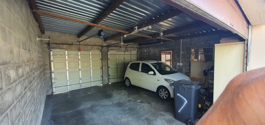 4 Bedroom Property for Sale in Elsies River Western Cape